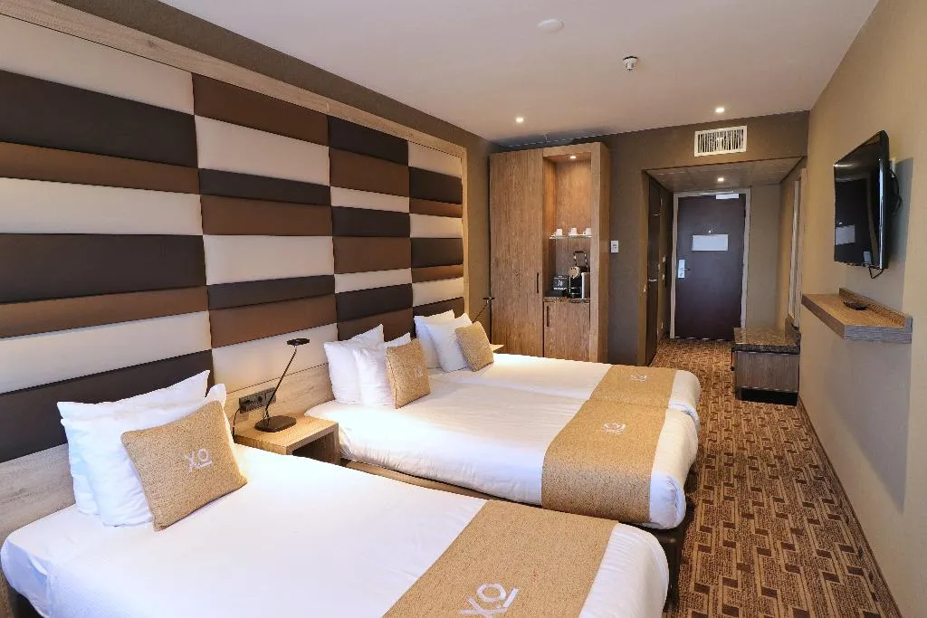 TRIPLE STANDARD Room, Xo Hotels Blue Tower, Amsterdam