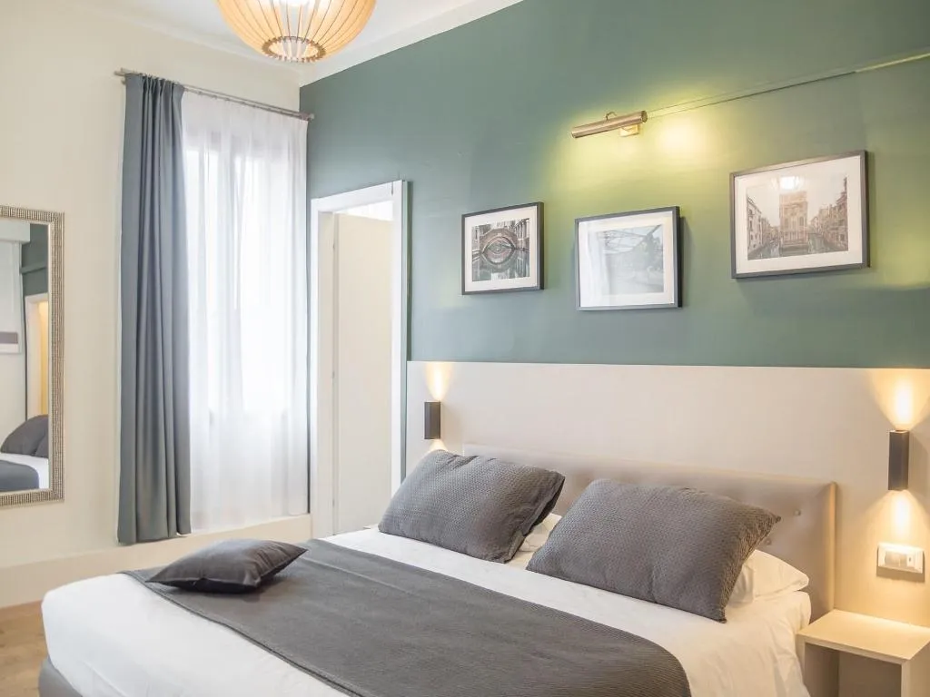 Room, Grand Canal Suites, Venice