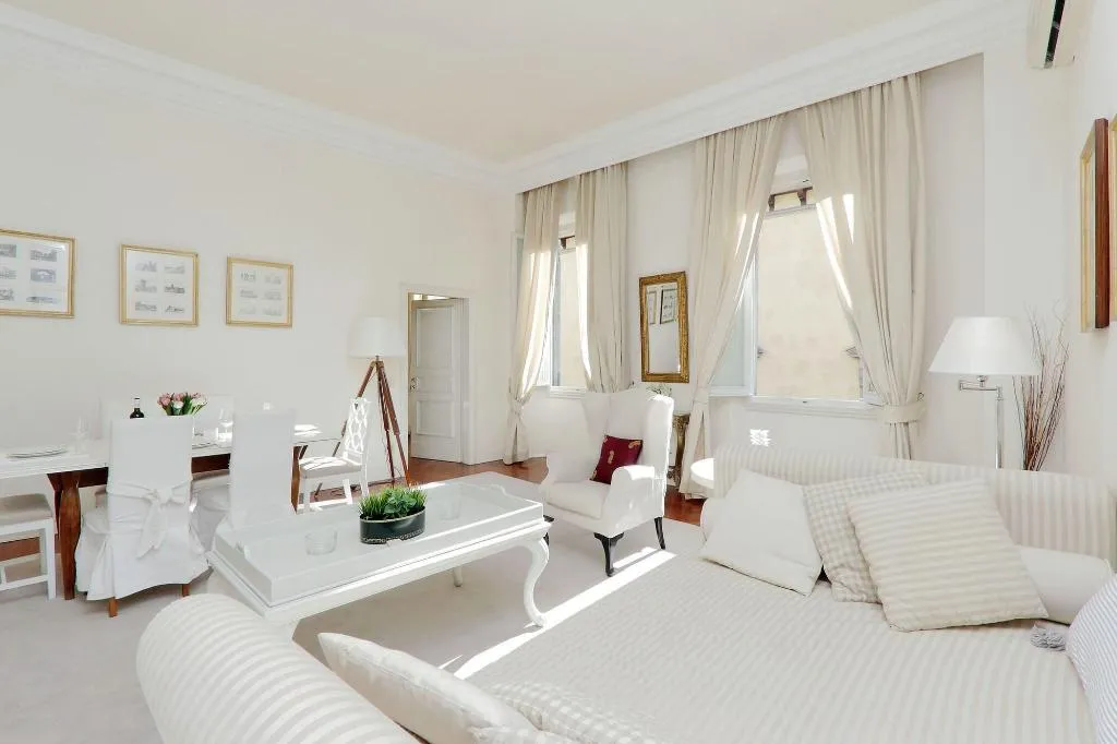 Room, Cerretani 4 Duomo Guesthouse - My Extra Home, Florence
