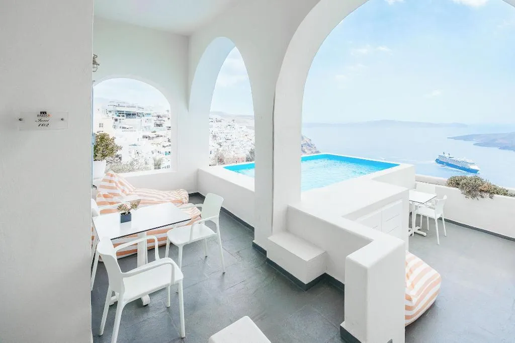 Room, Kastro Suites, Santorini