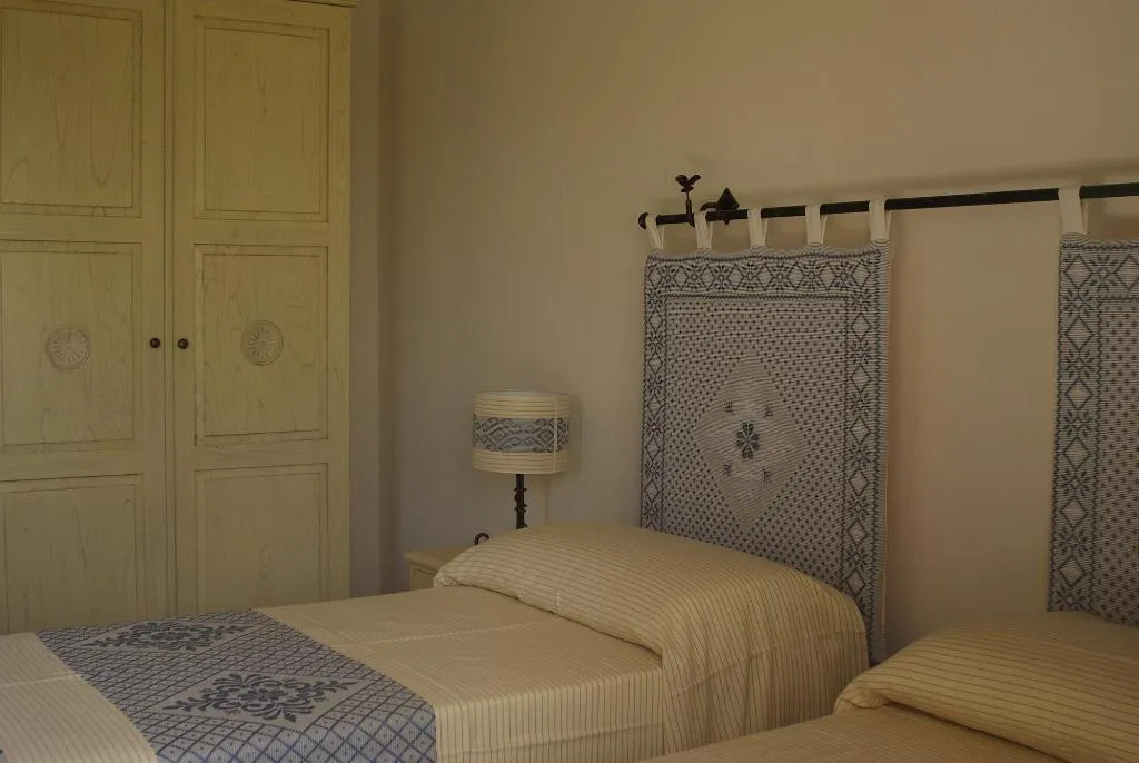 Room, Bed And Breakfast Pubulos, Olbia