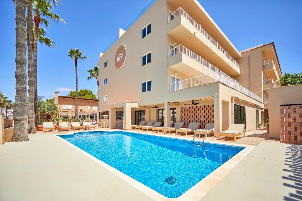 Pool, tent Capi Playa, Majorca