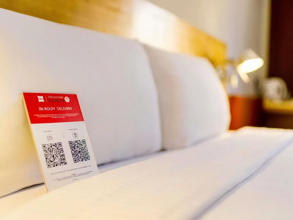 DOUBLE WITH DOUBLE BED Room, ibis Barcelona Santa Coloma, Barcelona