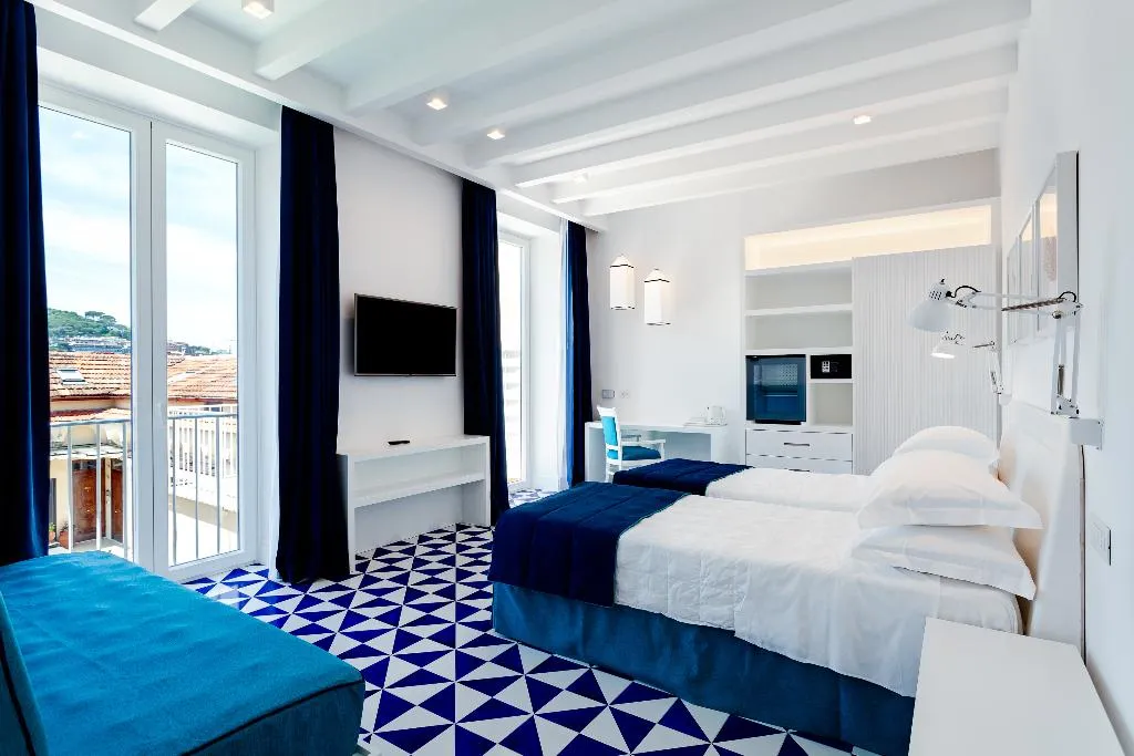 JUNIOR SUITE STANDARD Room, Maison Blu – Intimate Guesthouse, Naples