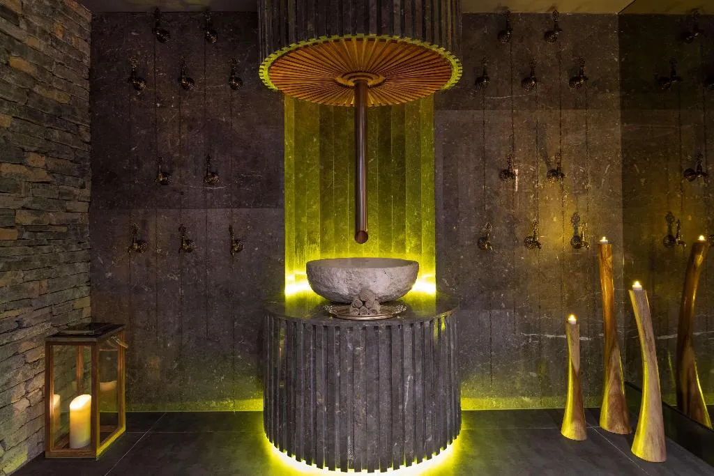 Sports and Entertainment, Lujo Art &Joy, Bodrum