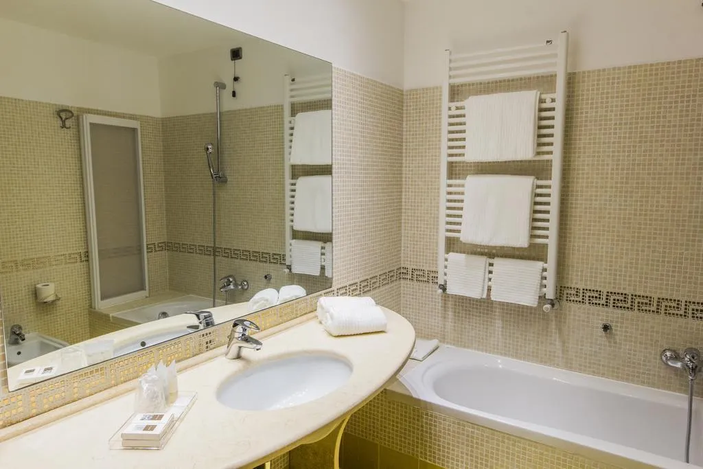 Room, Country Hotel Castelbarco, Milan