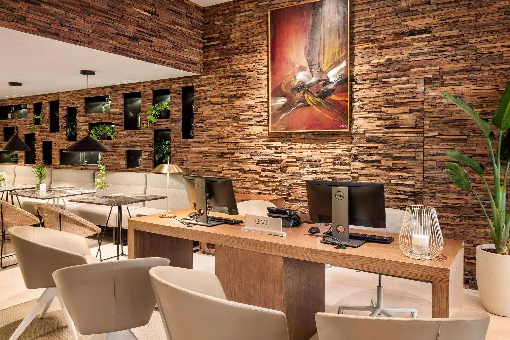 Lobby, Melia Madrid Princesa, Madrid