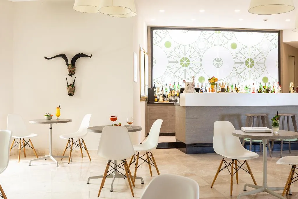Bar, Cala Cuncheddi - VRetreats, Olbia