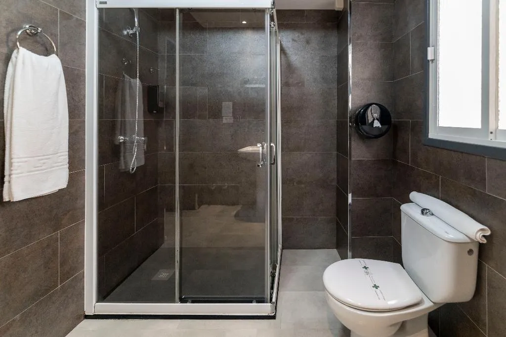 QUADRUPLE THREE BEDS Room, Hotel Manzanito, Andalucia