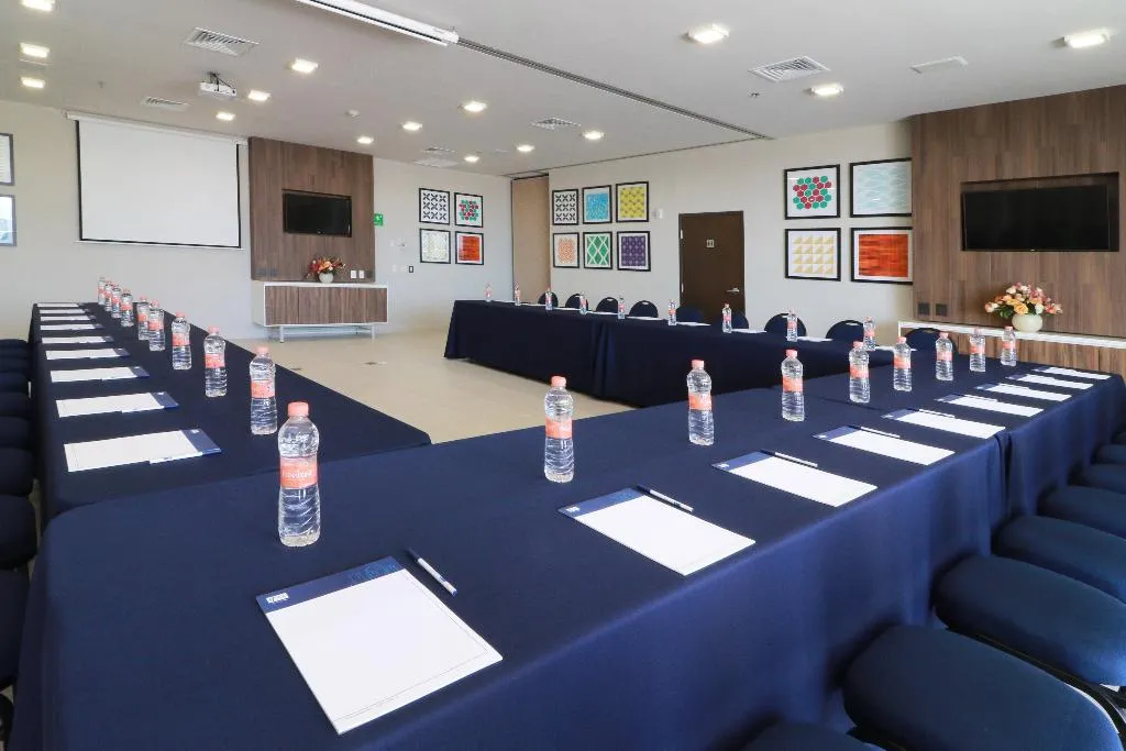 Conferences, Holiday Inn Express Playa del Carmen, Playa Del Carmen
