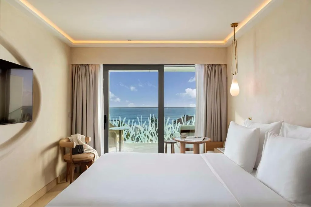 Room, Evolution Cascais-Estoril, Lisbon