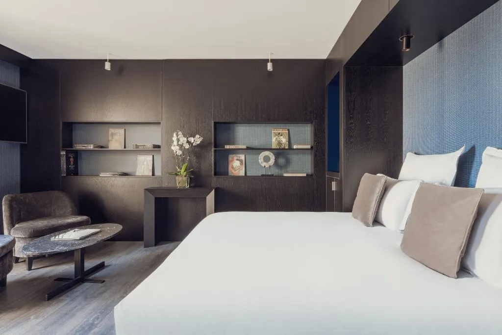 SUITE WITH TERRACE Room, The Pavilions Madrid, Madrid