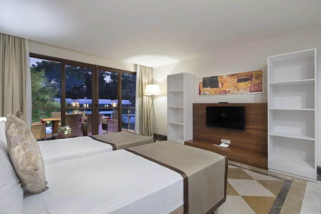 SUITE DELUXE LAGOON VIEW Room, Nirvana Mediterranean Excellence, Antalya