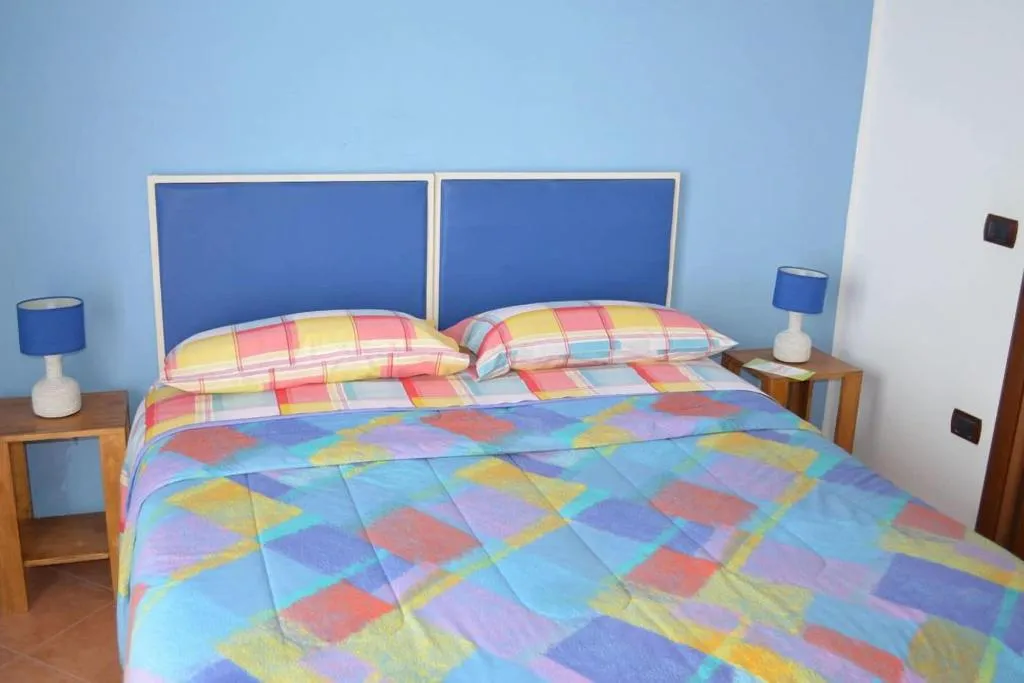 Room, B&B Il Lapillo, Naples