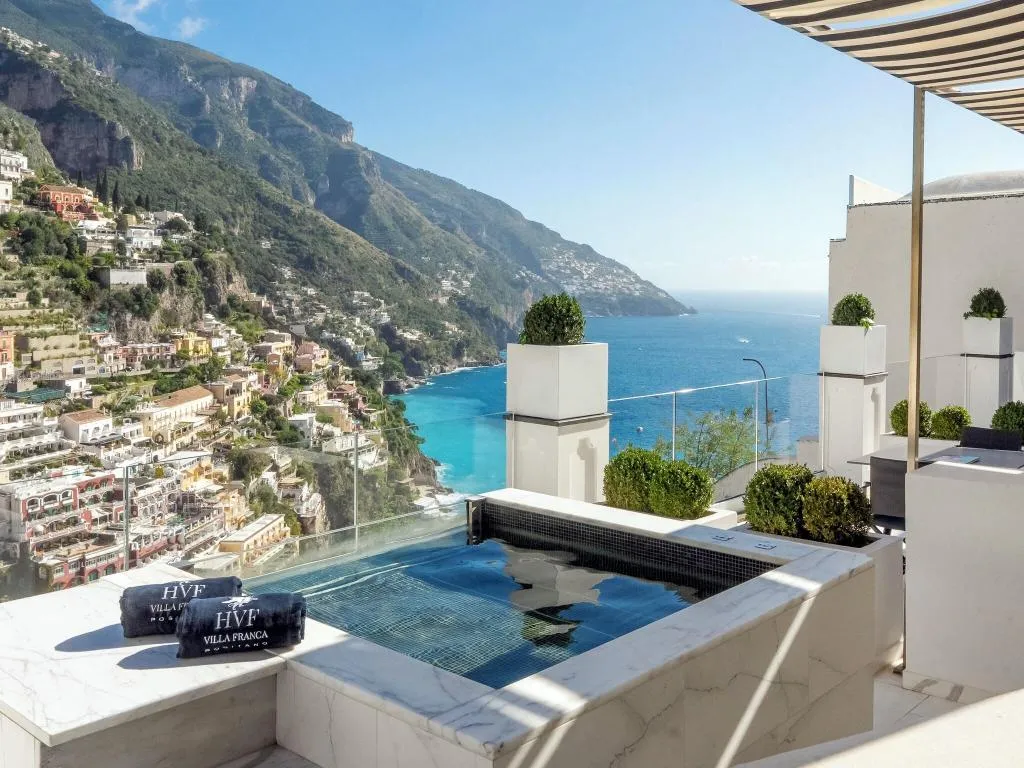 SUITE KING SIZE BED Room, Villa Franca, Naples