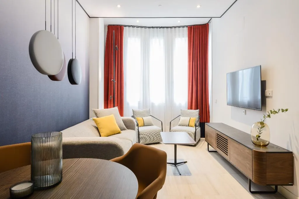 APARTMENT CAPACITY 3 ONE BEDROOM Room, Smartrental Collection Gran Vía Centric, Madrid