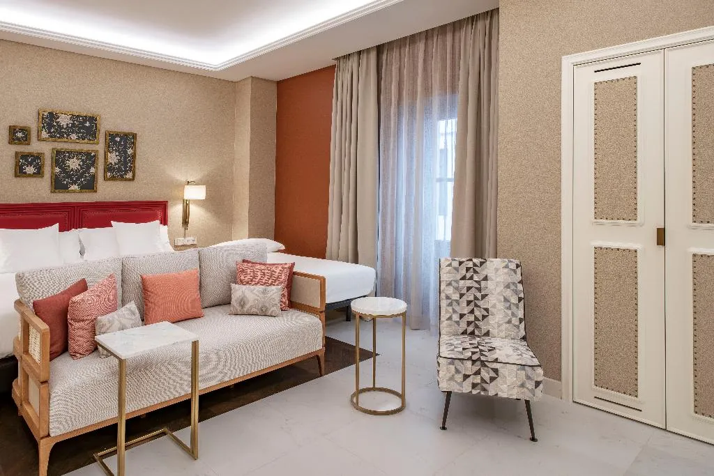 TRIPLE STANDARD Room, Vincci Molviedro, Seville