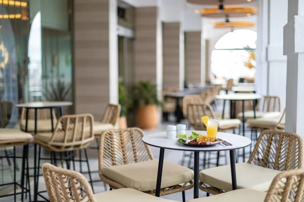 Bar, Hotel Riu Madeira - All Inclusive, Madeira