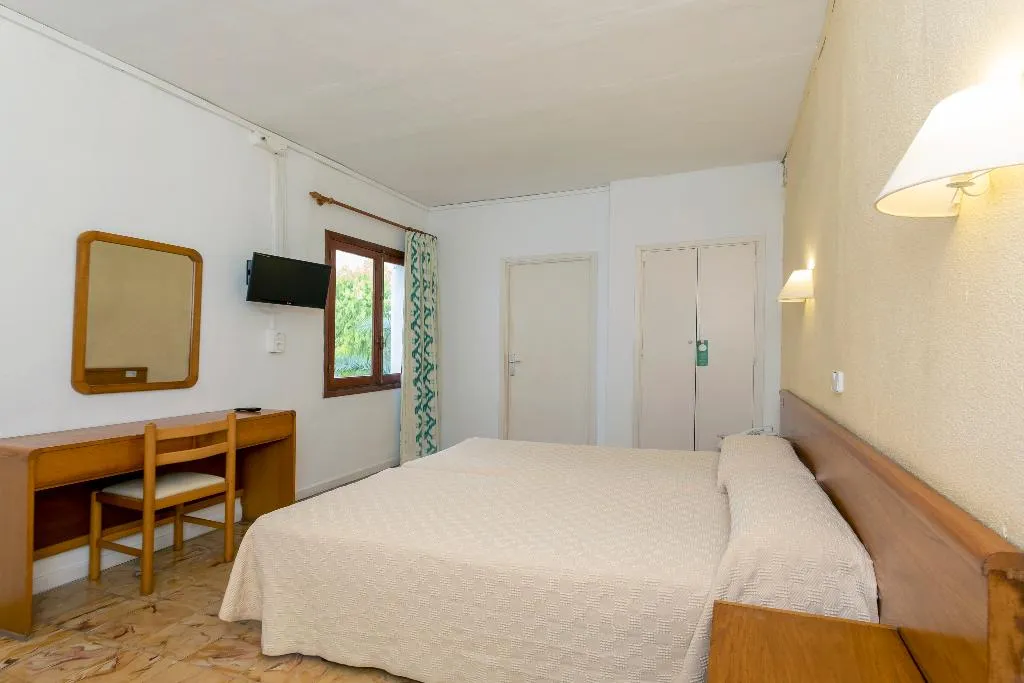 Double or Twin STANDARD Room, Figueretes, Ibiza