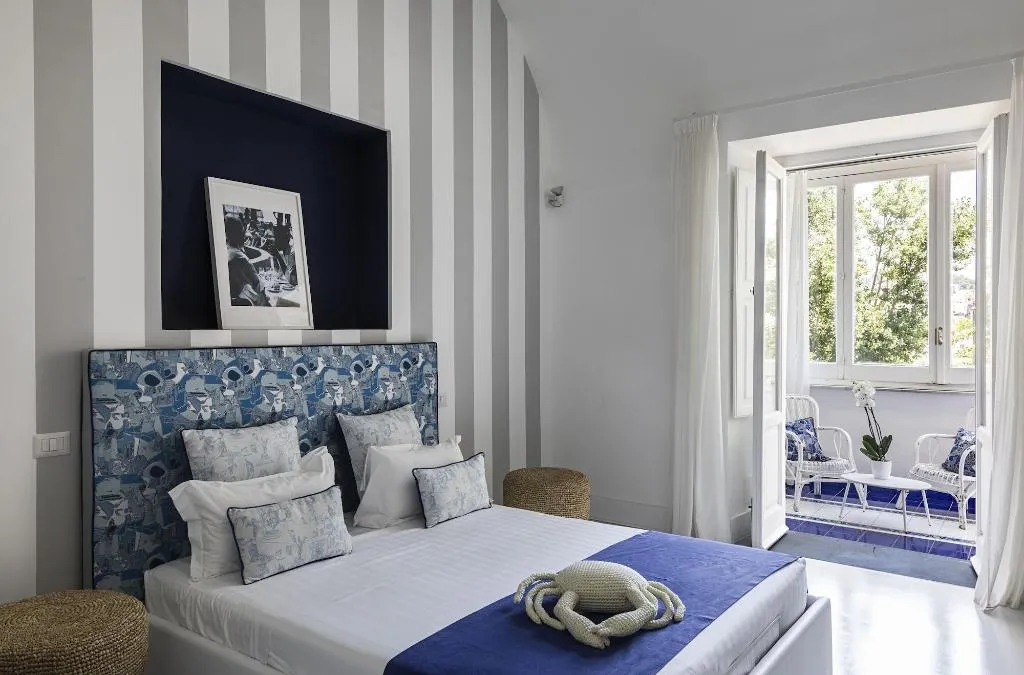 DOUBLE CLASSIC GARDEN VIEW Room, Villa La Pergola Capri, Naples