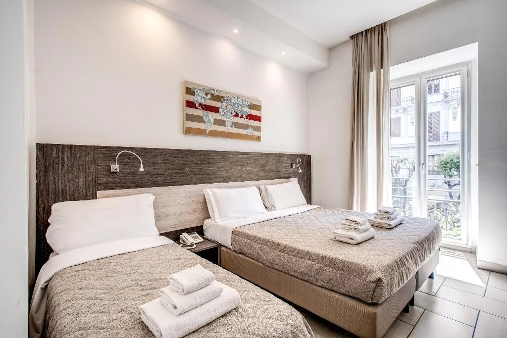 TRIPLE STANDARD Room, Napoli Suite, Naples