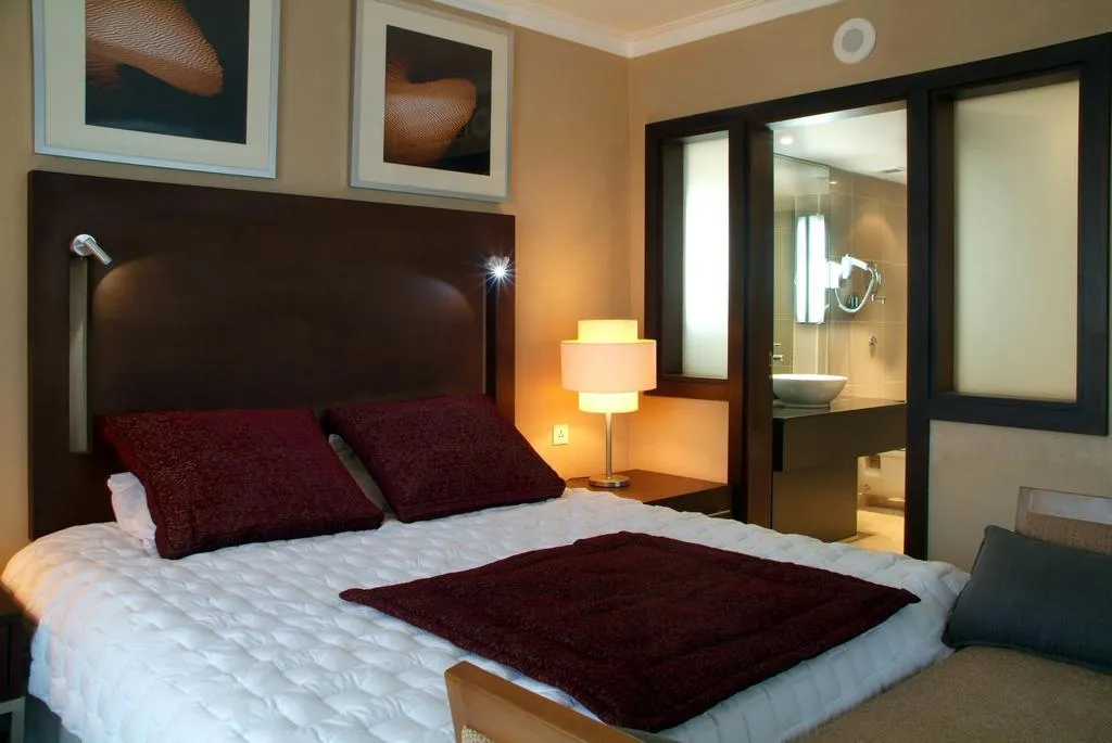 TRIPLE STANDARD Room, Radisson Blu Cairo Heliopolis, Cairo