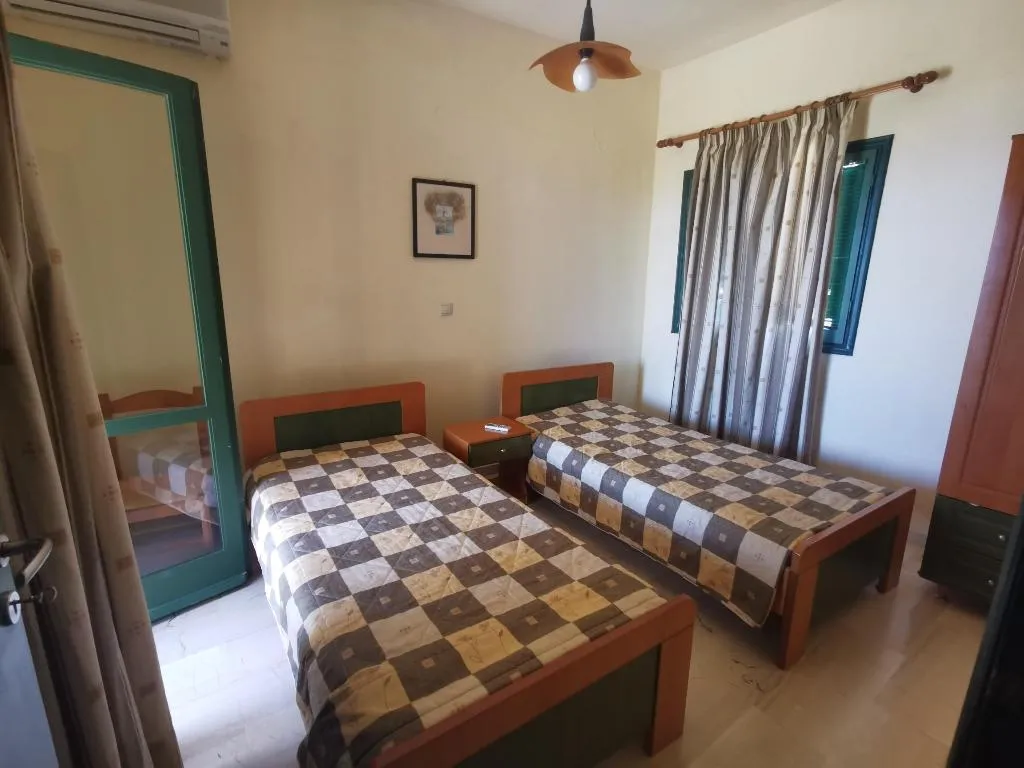 APARTMENT SEA VIEW TWO BEDROOMS Room, Erodios Apartments, Crete