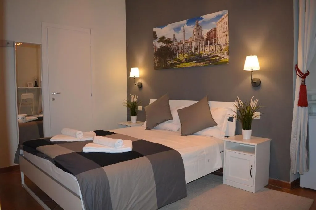 Room, Martini Rooms, Naples