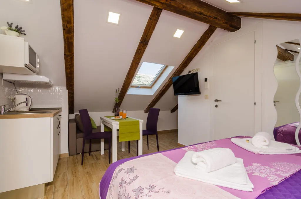 STUDIO SIDE SEA VIEW Room, Lavender Garden Apartments, Dubrovnik