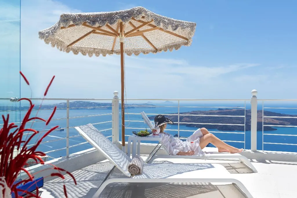 VILLA HONEYMOON Room, Nefeles Luxury Suites, Santorini