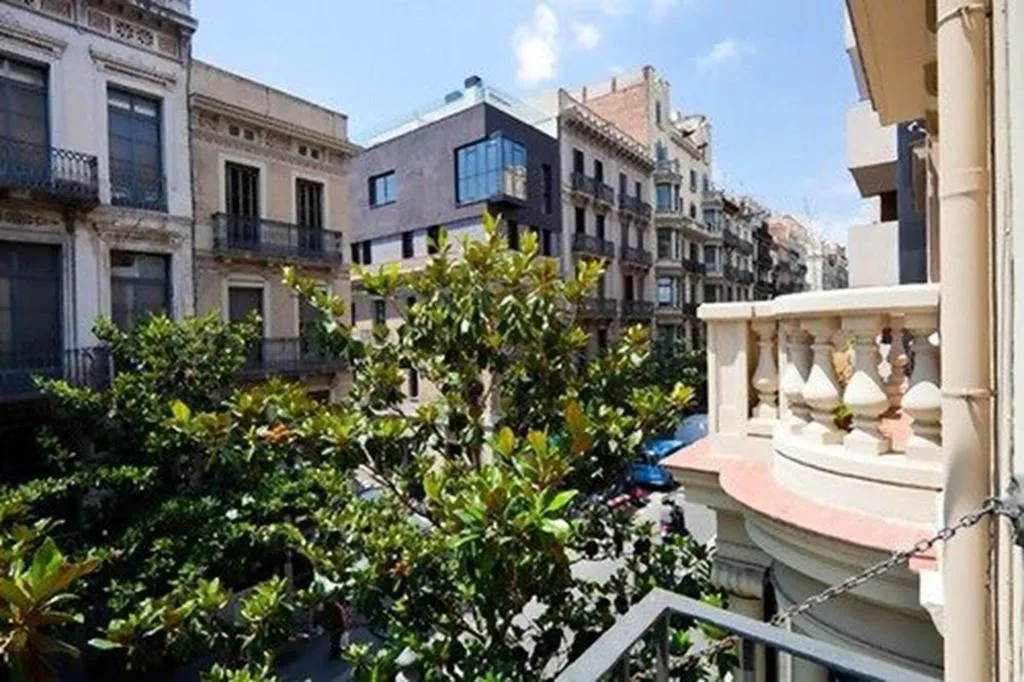 General view, Nisia, Barcelona