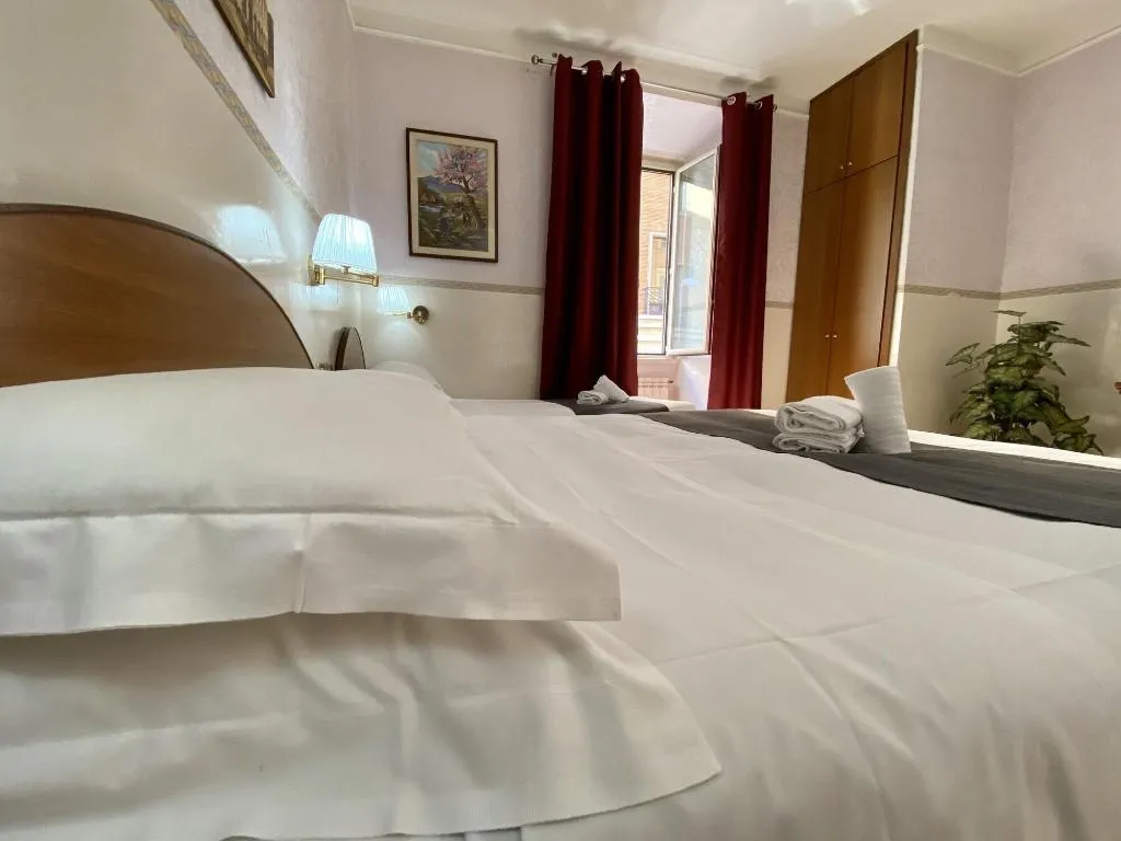 Room, Hotel Resi, Rome