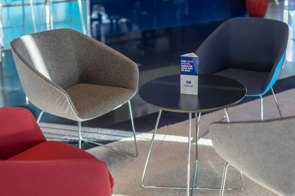 Bar, Holiday Inn Express Lisbon Airport, Lisbon