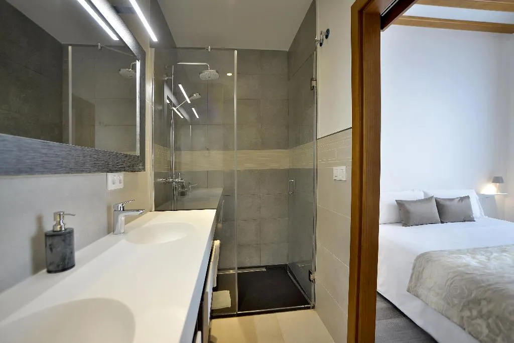 APARTMENT TWO BEDROOMS TWO BATHROOMS Room, El Armador Casa Palacio, Costa De La Luz