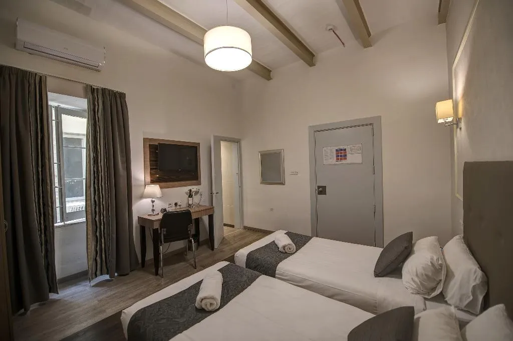 TWIN STANDARD Room, Europa Hotel Malta, Malta
