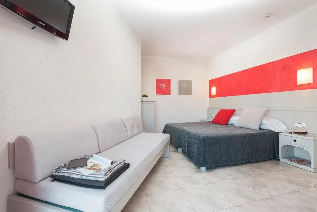 TRIPLE STANDARD Room, Playas del Rey, Majorca
