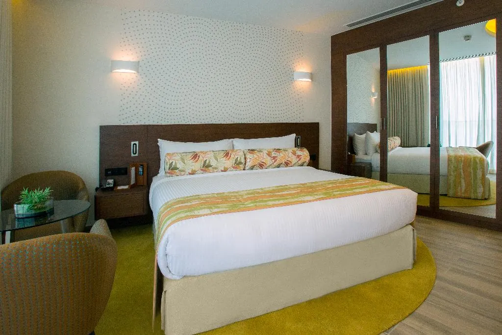Room, The Retreat Palm Dubai MGallery by Sofitel, Dubai