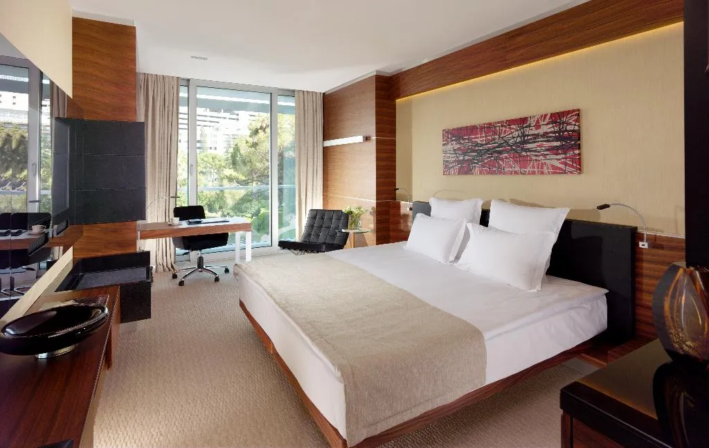 DOUBLE CLASSIC GARDEN VIEW Room, Swissotel Buyuk Efes Izmir, Izmir