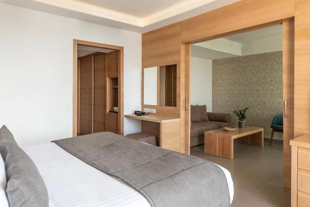 JUNIOR SUITE STANDARD Room, Royal Apollonia, Cyprus