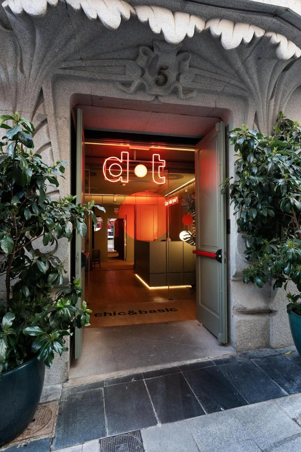 General view, Chic & Basic Dot, Madrid