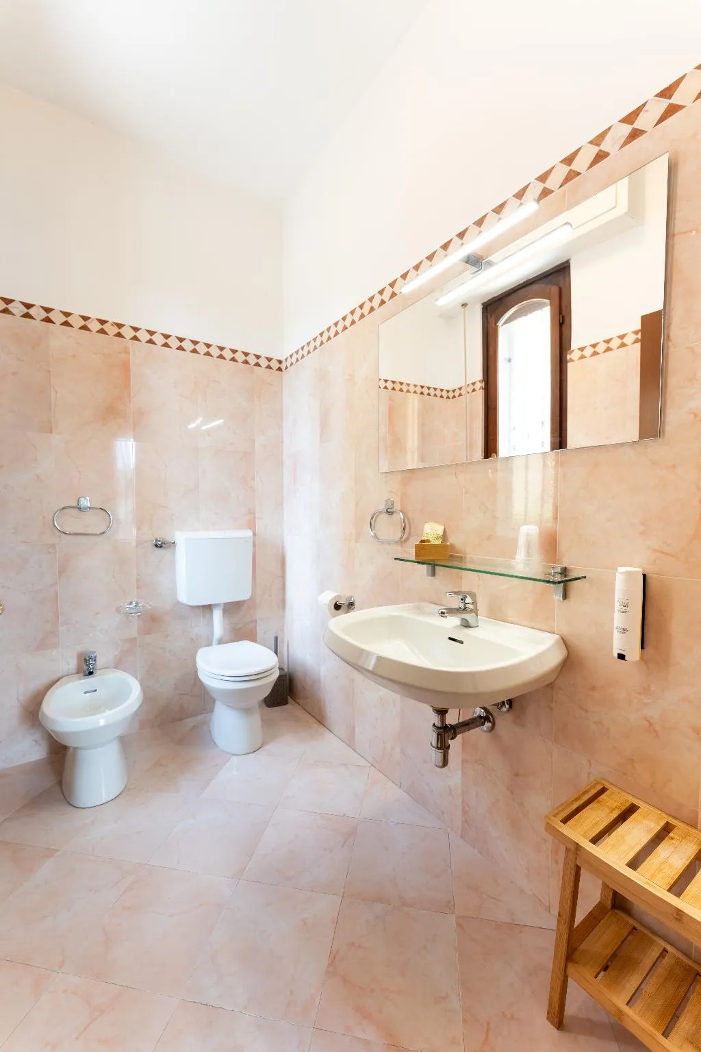 QUADRUPLE CLASSIC Room, Hotel Gardenia Sirmione, Milan