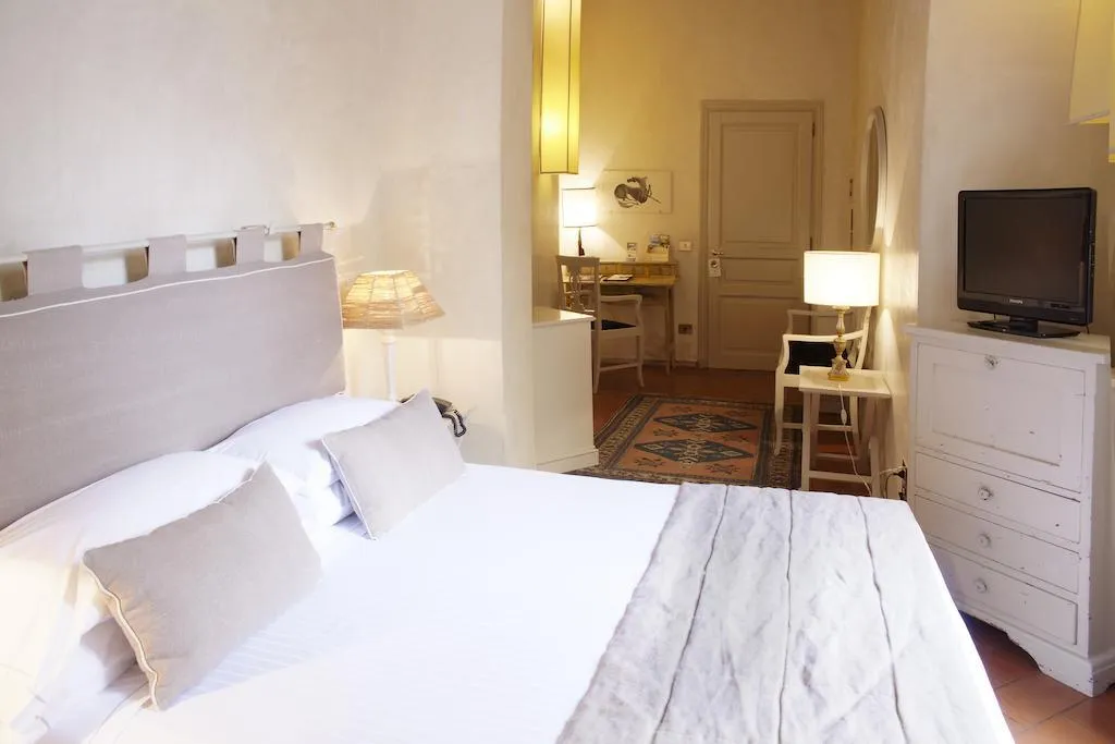 TWIN CLASSIC Room, The J & J Historic House Hotel, Florence