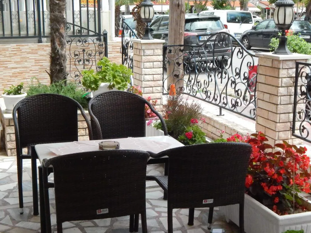 Terrace, Gold Stern, Thessaloniki