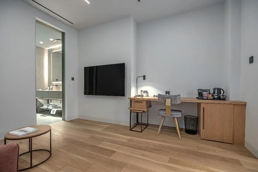 JUNIOR SUITE STANDARD Room, Hellenic Vibes Smart Hotel, Athens