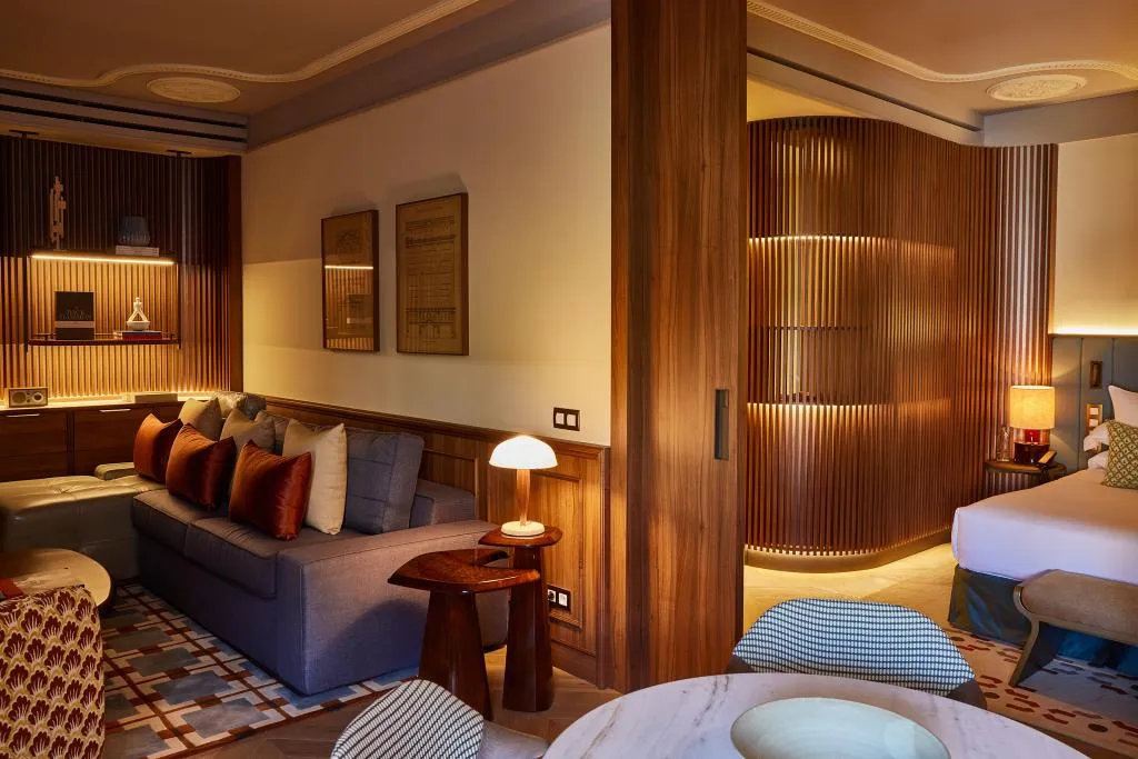SUITE STANDARD Room, Grand Hotel Central, Barcelona