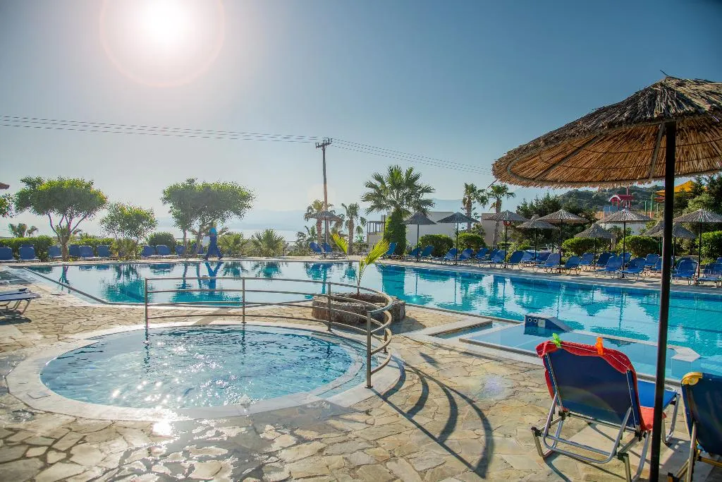 Pool, Semiramis Village, Crete