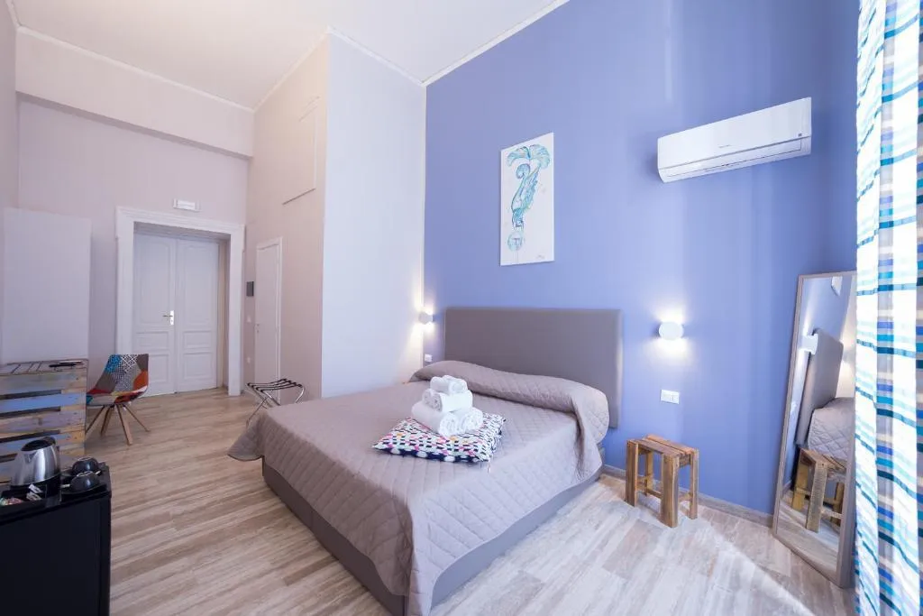 DOUBLE DELUXE Room, P.c Boutique La Loggia, Naples