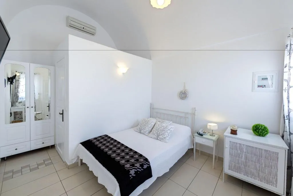 SINGLE STANDARD Room, Dream Island Hotel, Santorini
