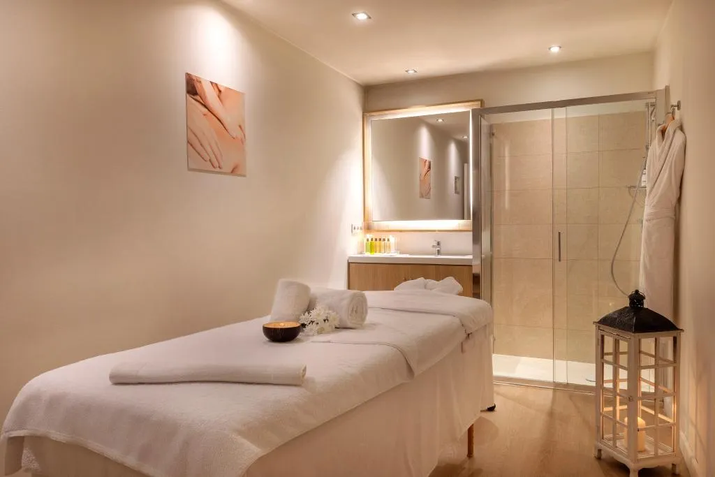 Sports and Entertainment, Secrets Mallorca Villamil Resort & Spa Only Adults, Majorca