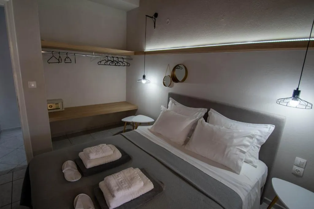 APARTMENT CLASSIC Room, Avres Apartments, Skiathos